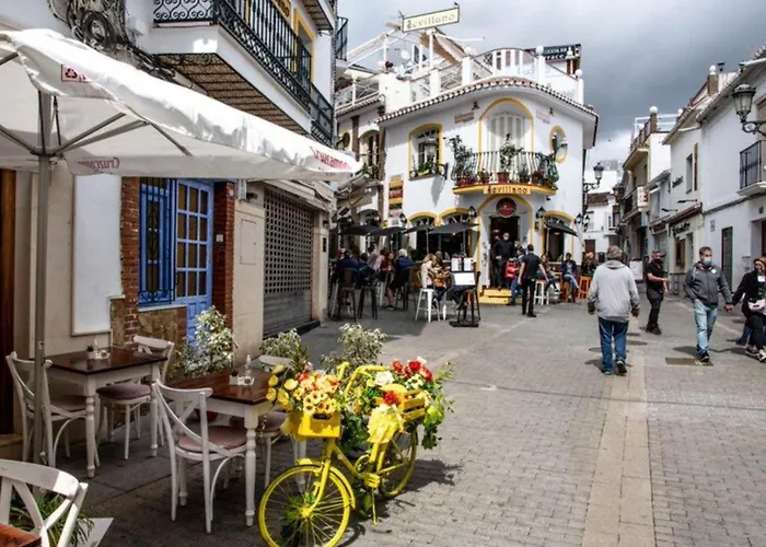 Estudio Jimena Calahonda En El Centro De Nerja